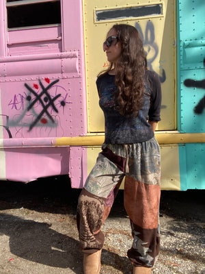 Camo Dead Patchwork Sweatpants(Read Description)