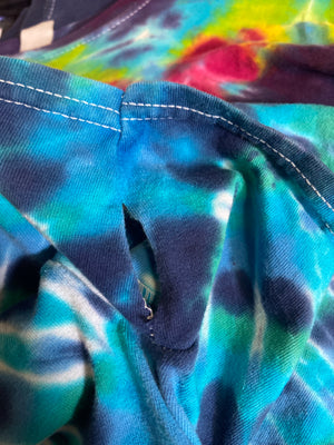 Tie Dye Tee- Mens Medium (rip on arm) see pics!